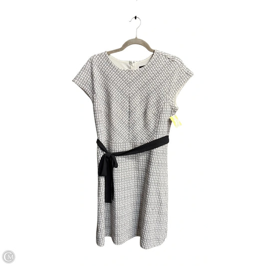 Dress Casual Short By Ann Taylor In Black & White, Size: S