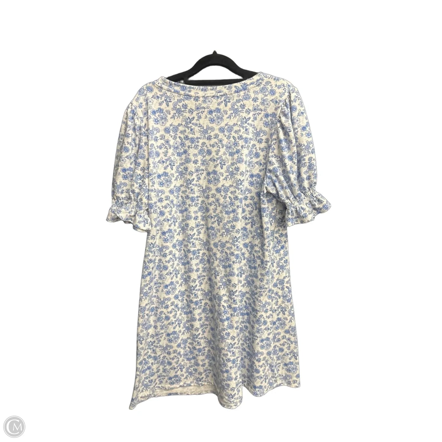 Dress Casual Short By Crown And Ivy In Blue & White, Size: L