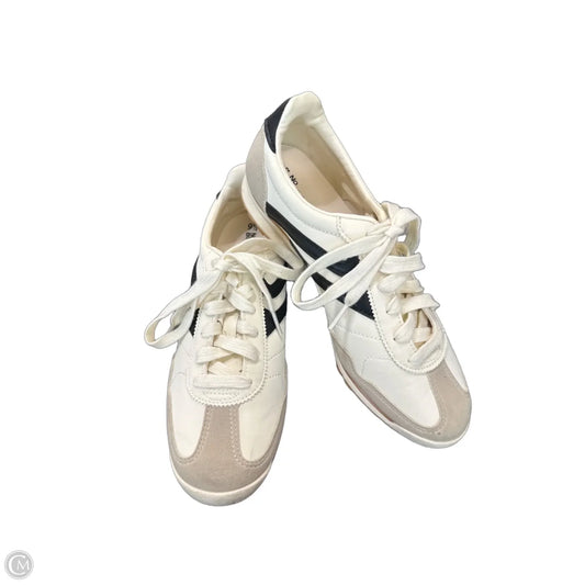 Shoes Sneakers By No Boundaries In Black & Cream, Size: 9.5
