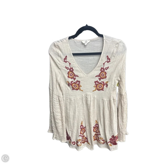 Top Long Sleeve By Entro In Beige, Size: S