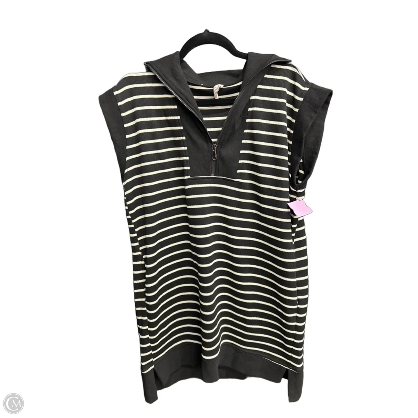 Dress Casual Short By Entro In Striped Pattern, Size: L