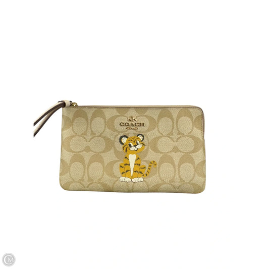 Wristlet Designer By Coach, Size: Medium