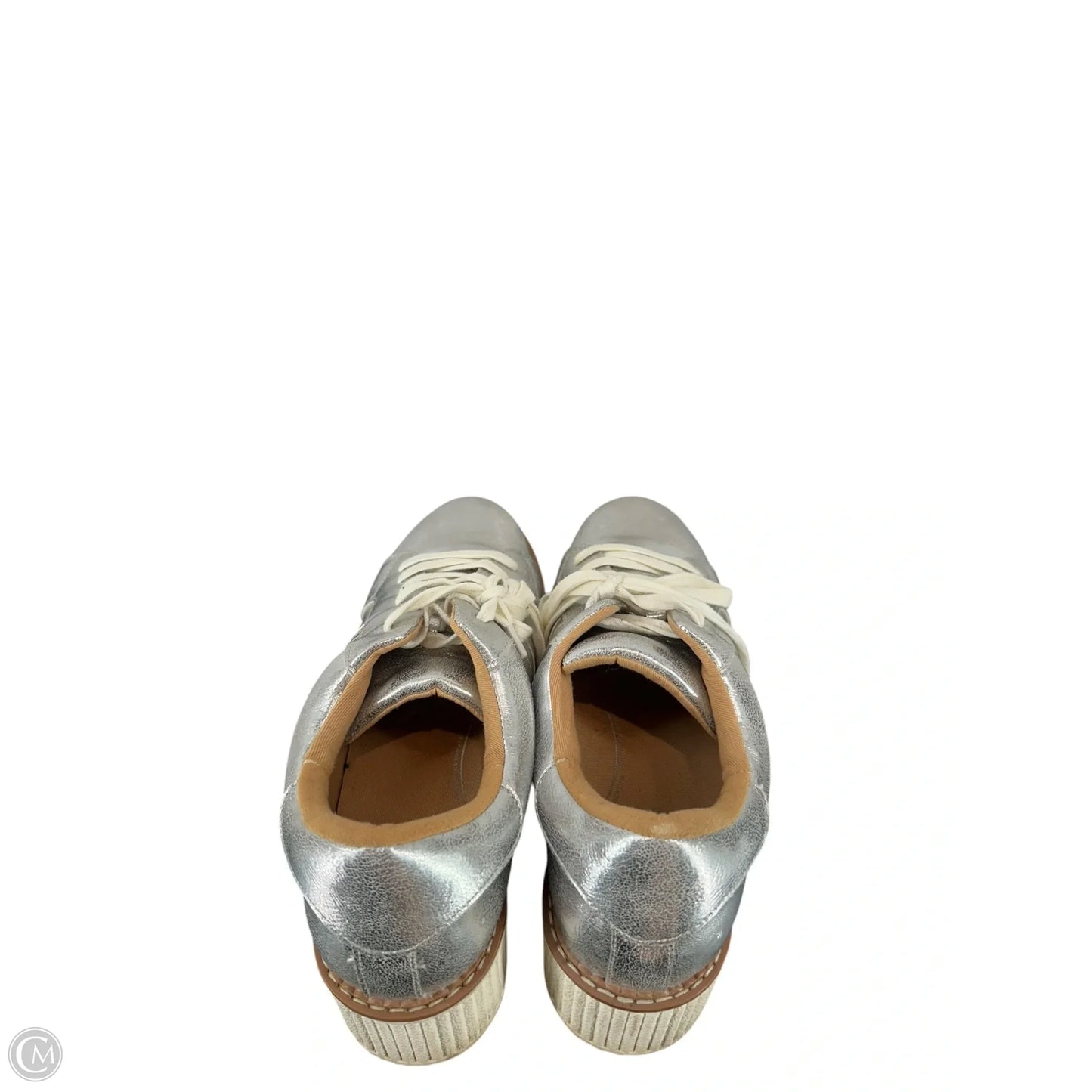 Shoes Sneakers By Yellow Box In Silver, Size: 9.5