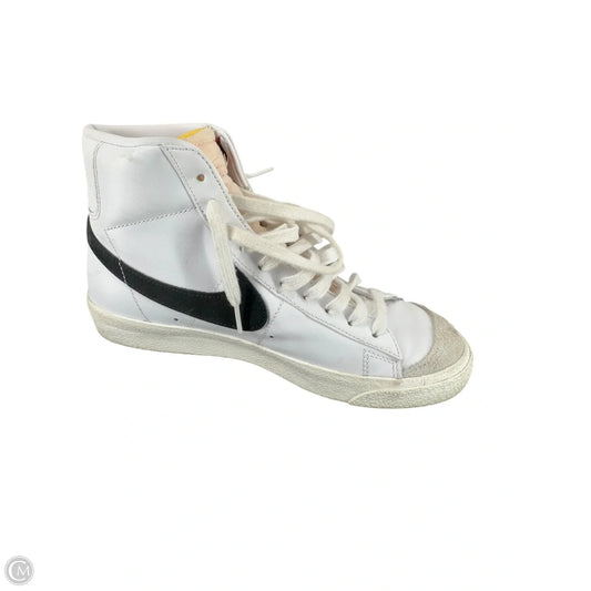 Shoes Sneakers By Nike In White, Size: 7.5