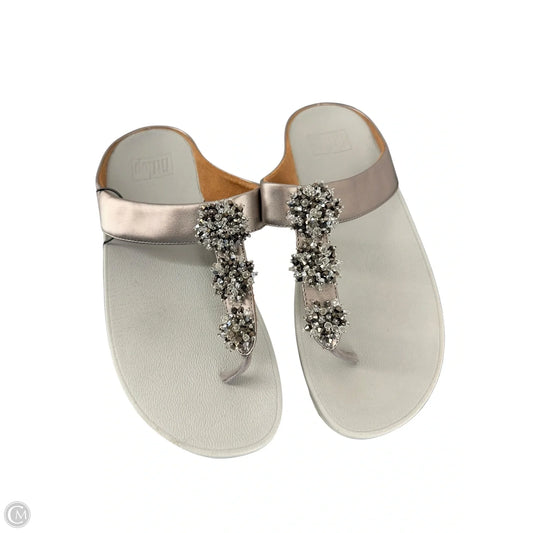 Sandals Flip Flops By Fitflop In Grey, Size: 8.5