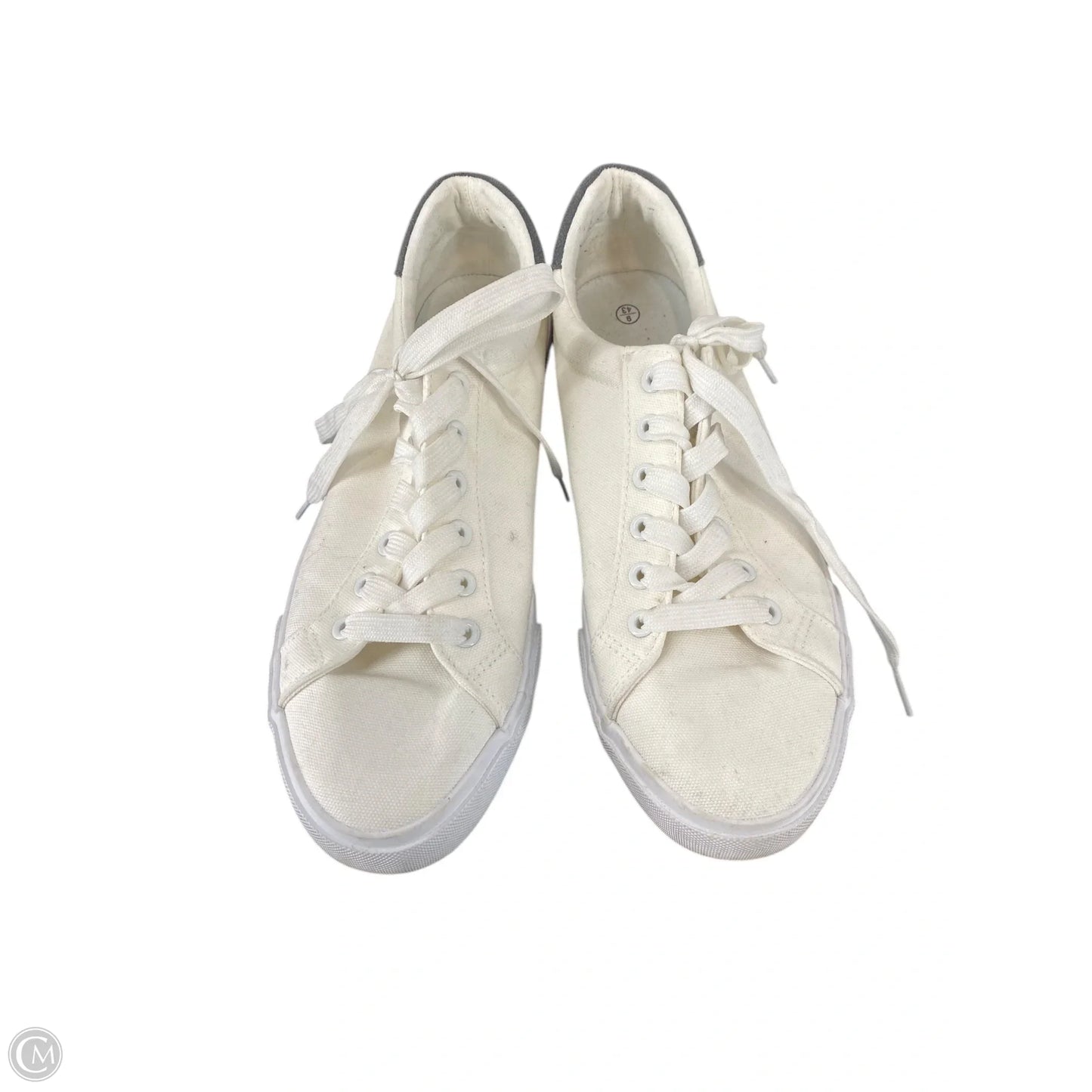 Shoes Sneakers By Clothes Mentor In White, Size: 9