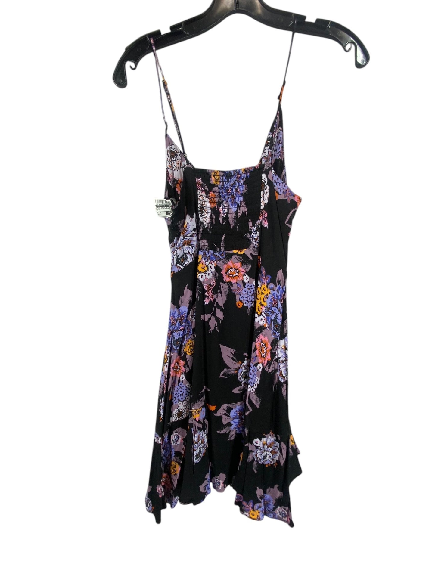 Dress Casual Short By Free People  Size: S