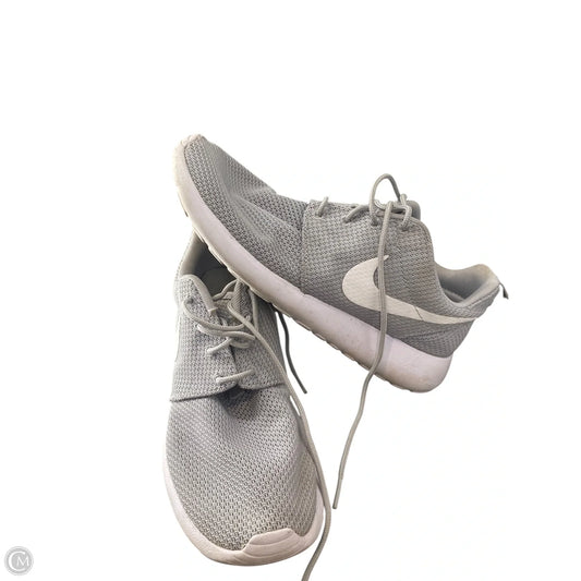 Shoes Athletic By Nike In Grey, Size: 8