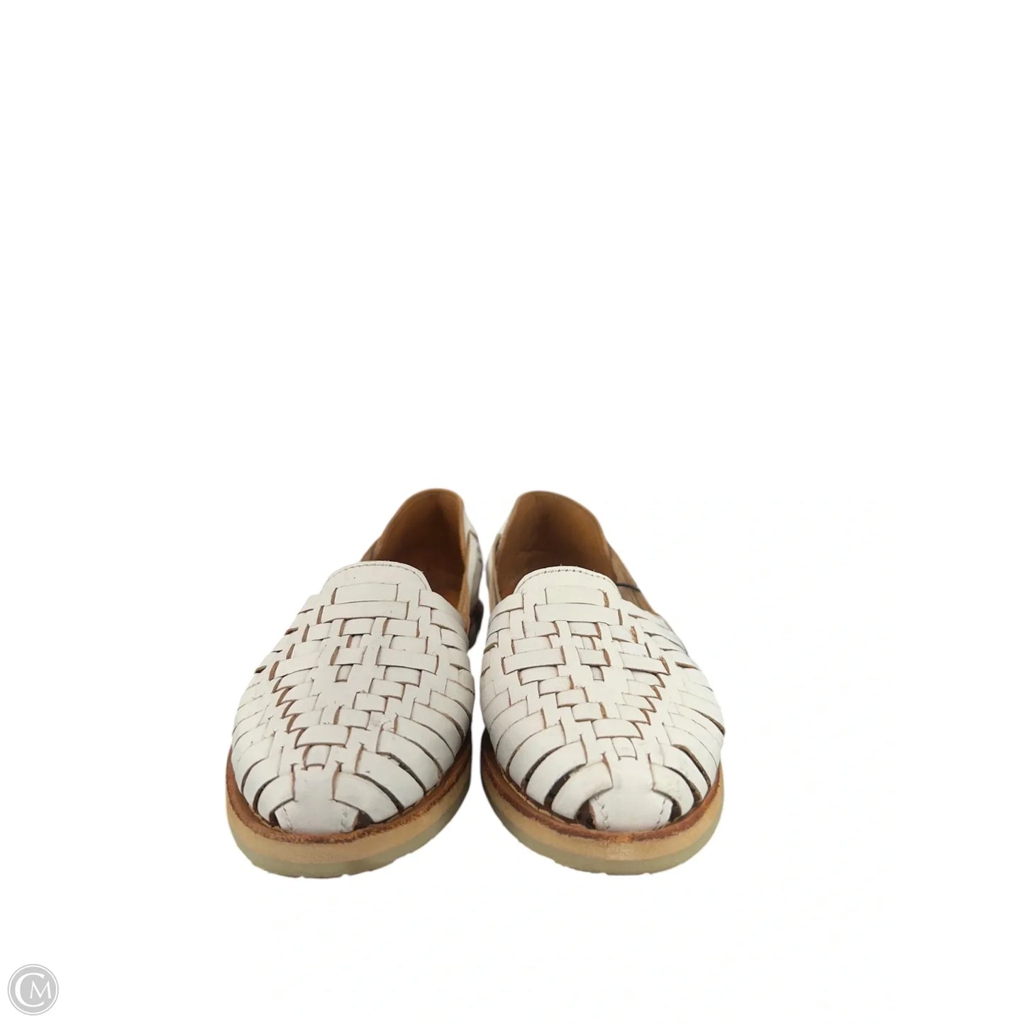 Shoes Flats By Bearpaw In White, Size: 6