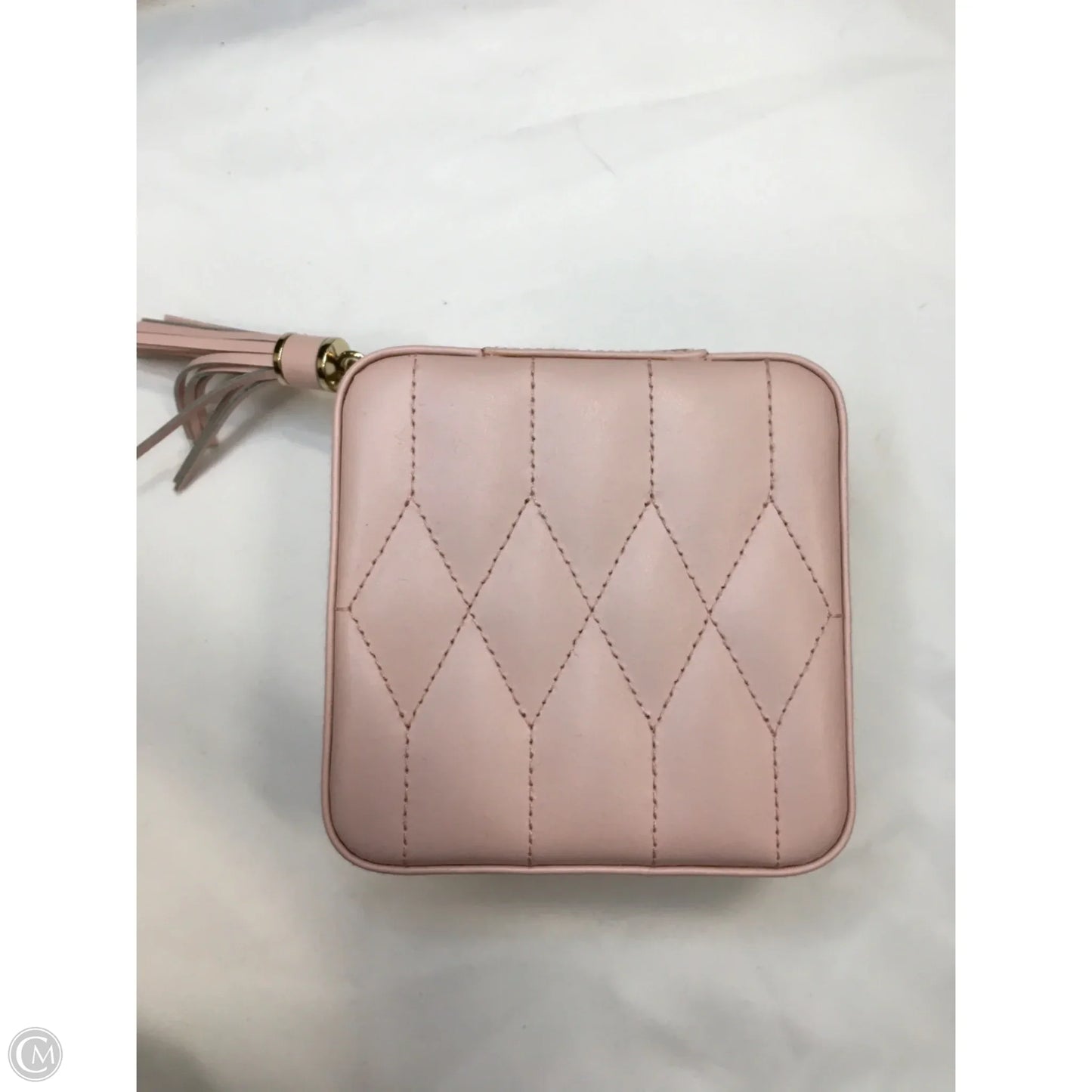 Jewelry Case By Clothes Mentor, Size: Medium
