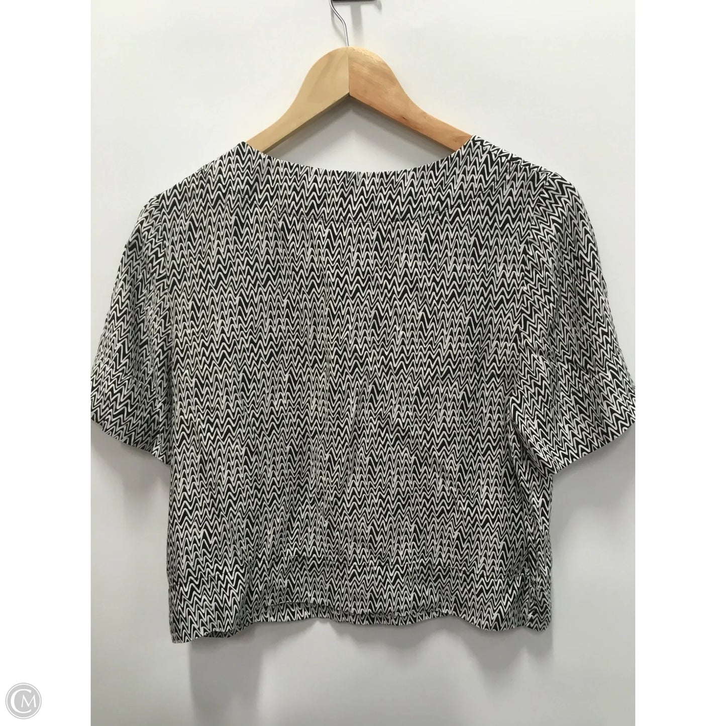 Top Short Sleeve Designer By Kate Spade In Black & White, Size: S