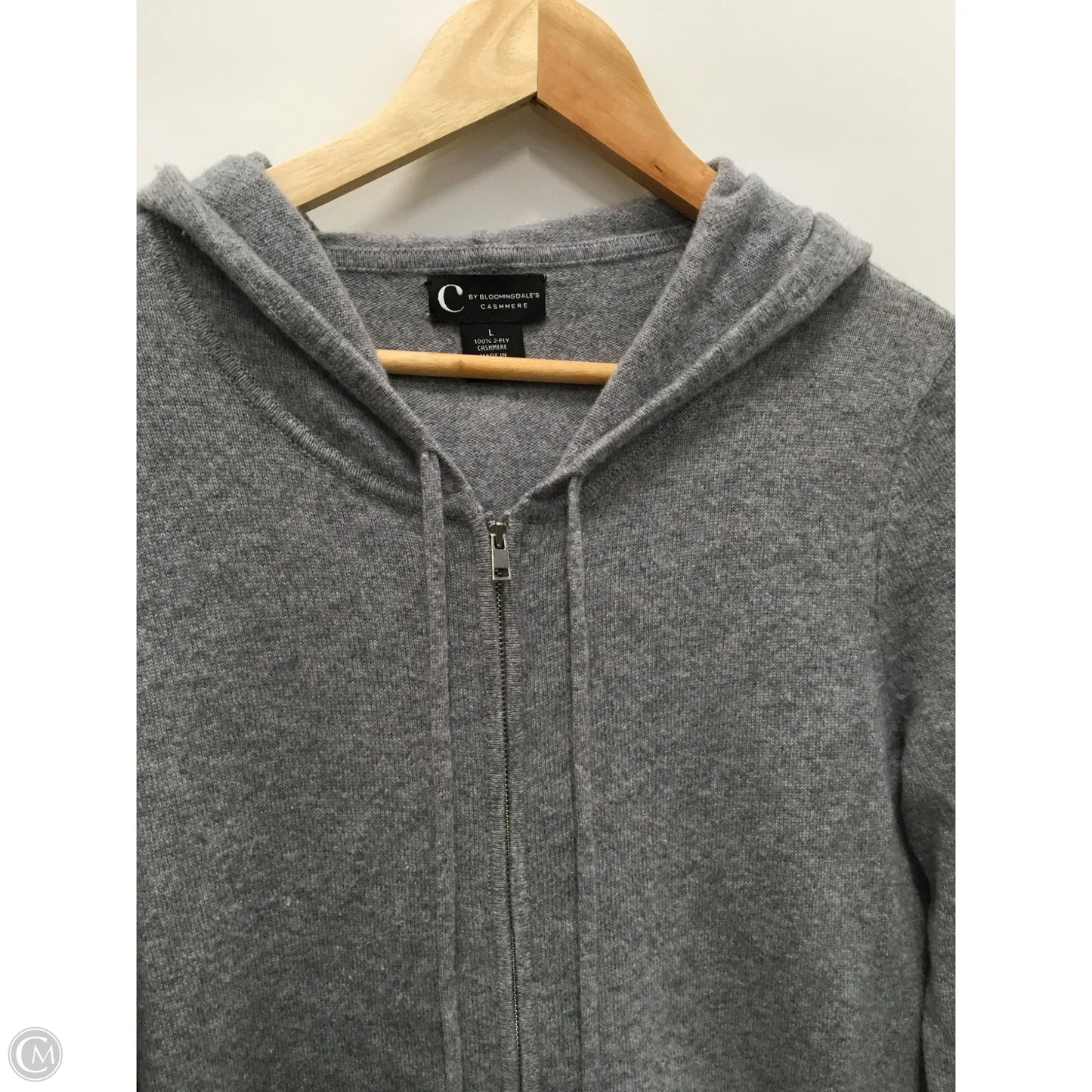 Sweatshirt Hoodie By Bloomingdale’s In Grey, Size: L
