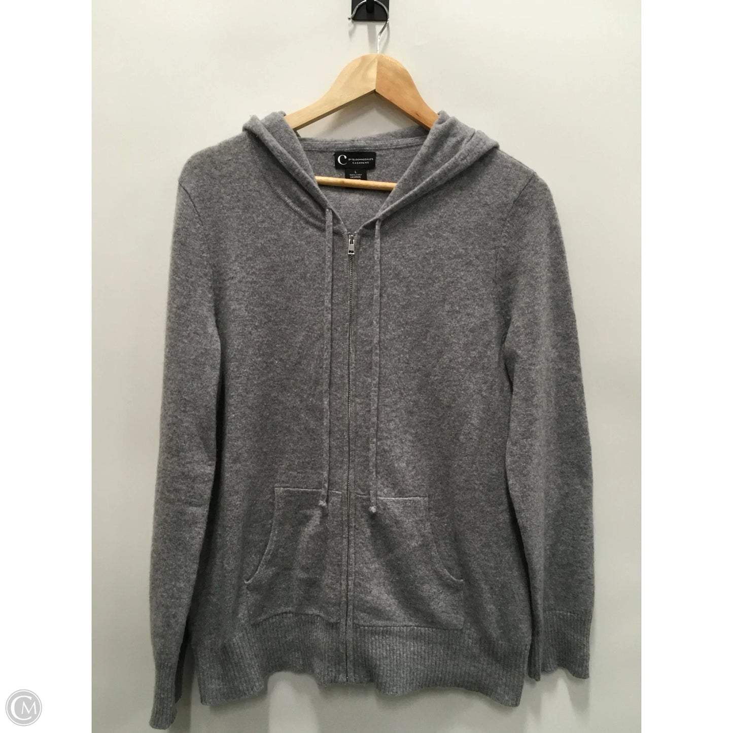Sweatshirt Hoodie By Bloomingdale’s In Grey, Size: L