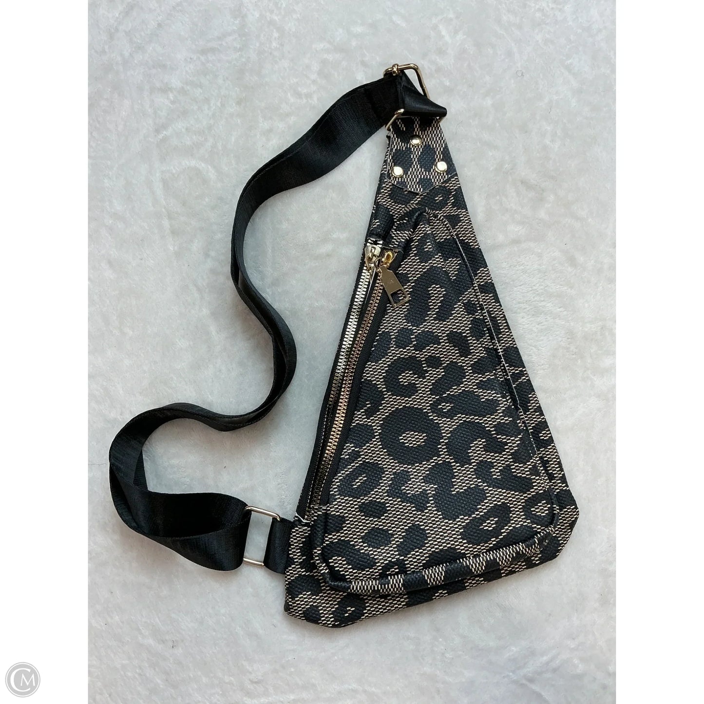 Belt Bag By Clothes Mentor, Size: Medium