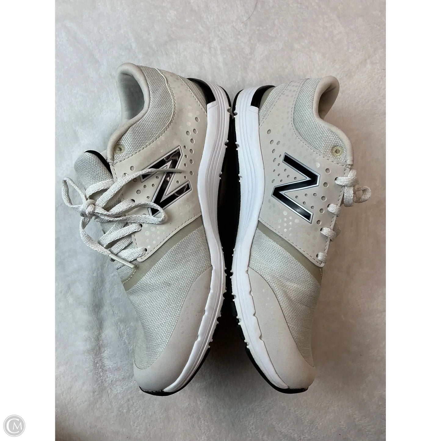 Shoes Athletic By New Balance In Cream, Size: 7.5