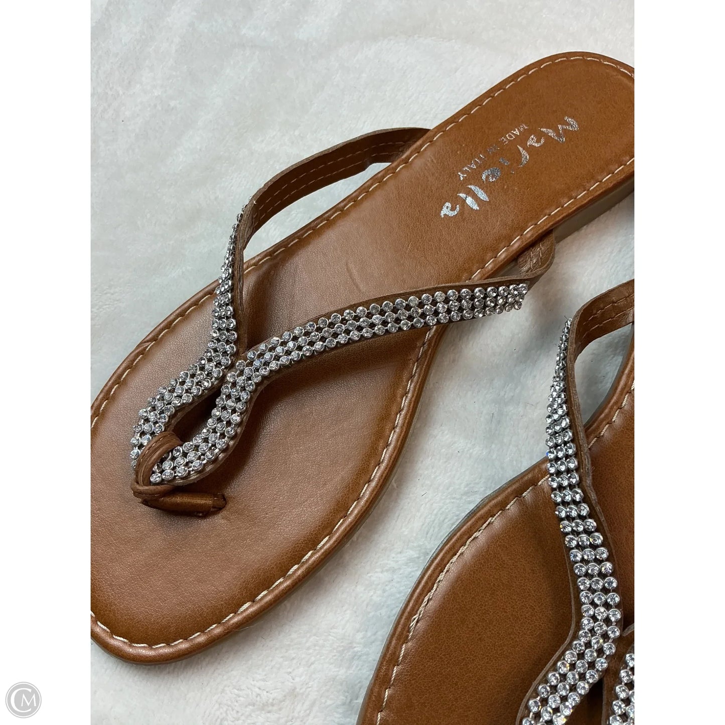 Sandals Flats By Clothes Mentor In Tan, Size: 8.5