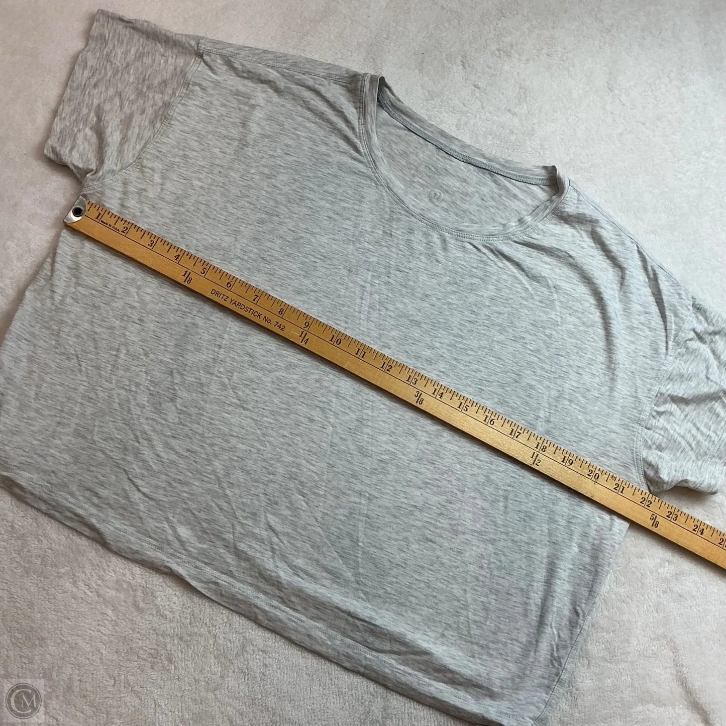 Athletic Top Short Sleeve By Lululemon In Grey, Size: M