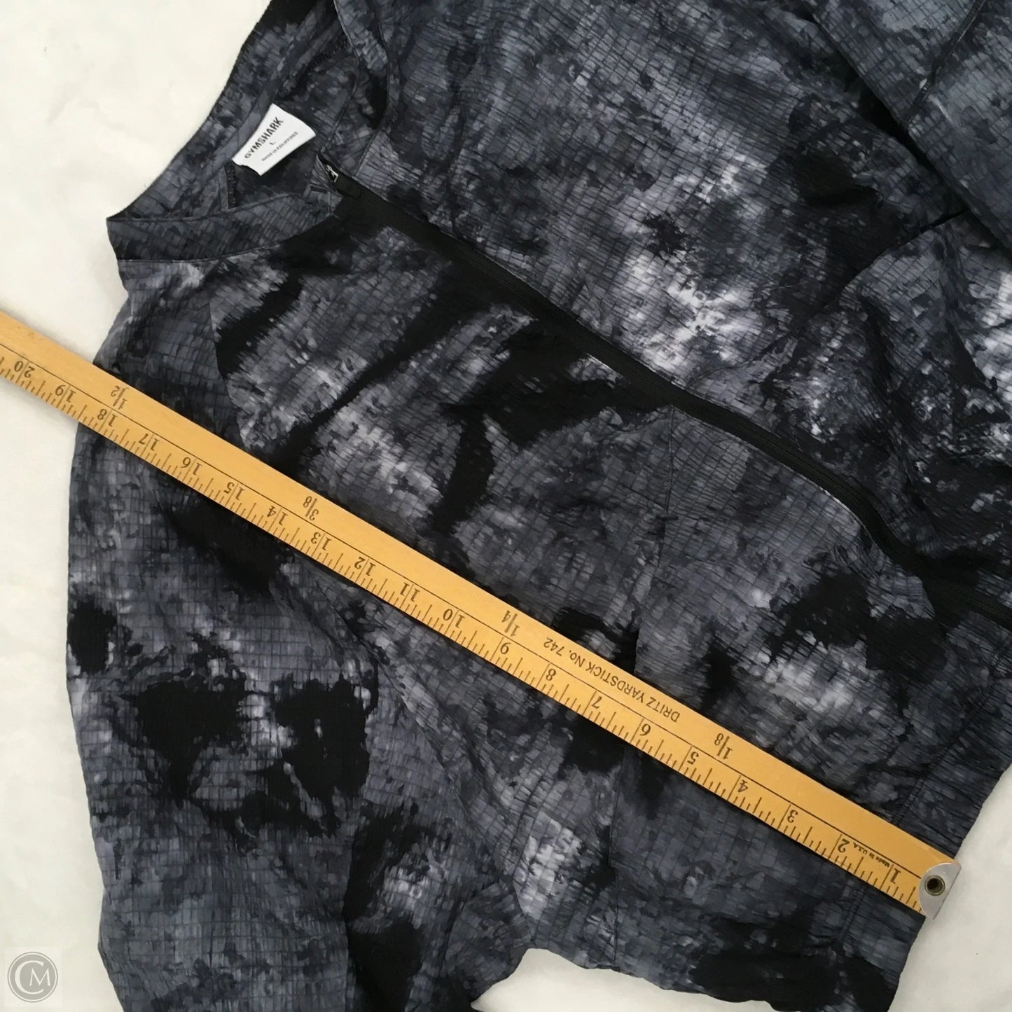 Athletic Top Long Sleeve Collar By Gym Shark In Tie Dye Print, Size: L