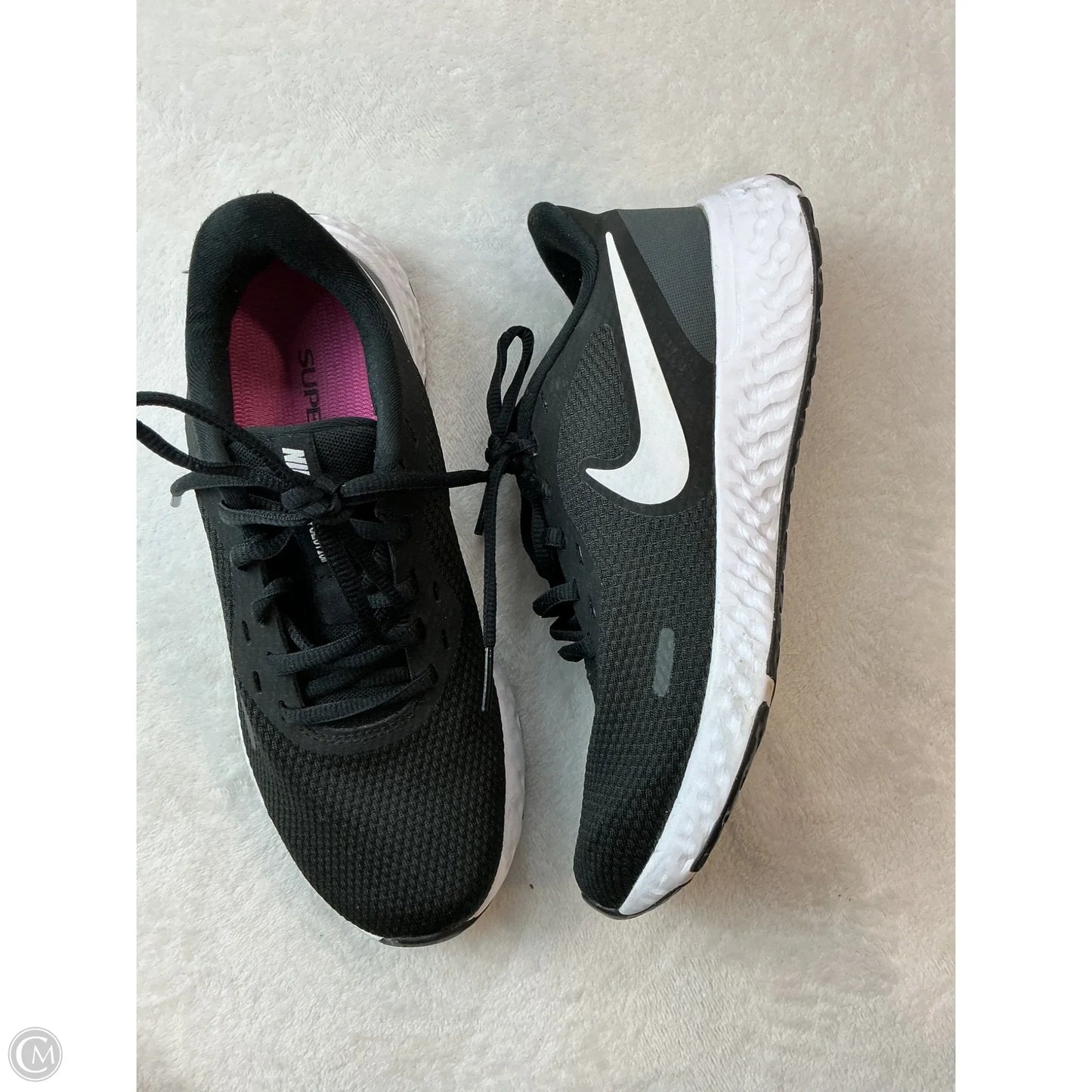 Shoes Athletic By Nike In Black, Size: 6