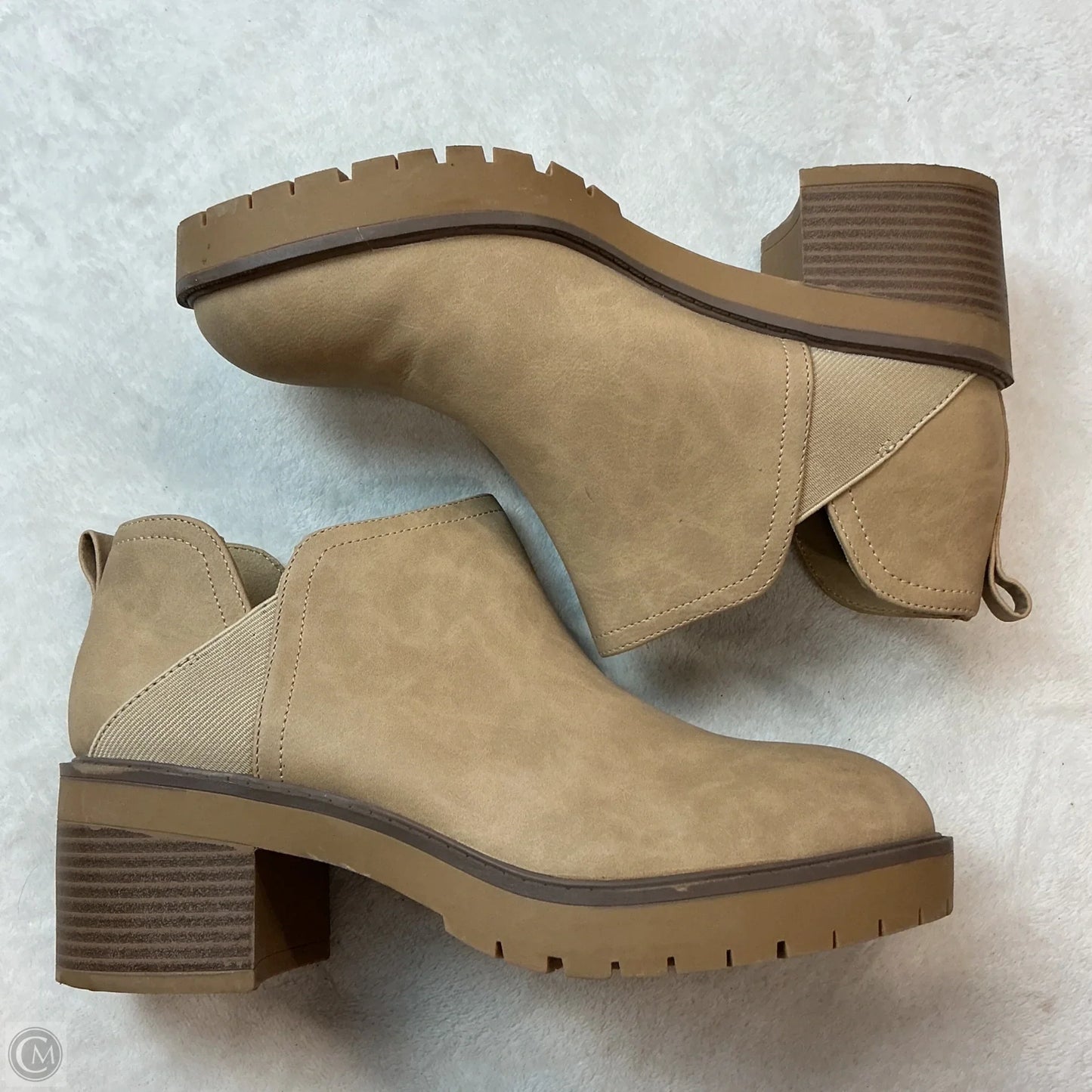 Boots Ankle Heels By Clothes Mentor In Beige, Size: 8.5