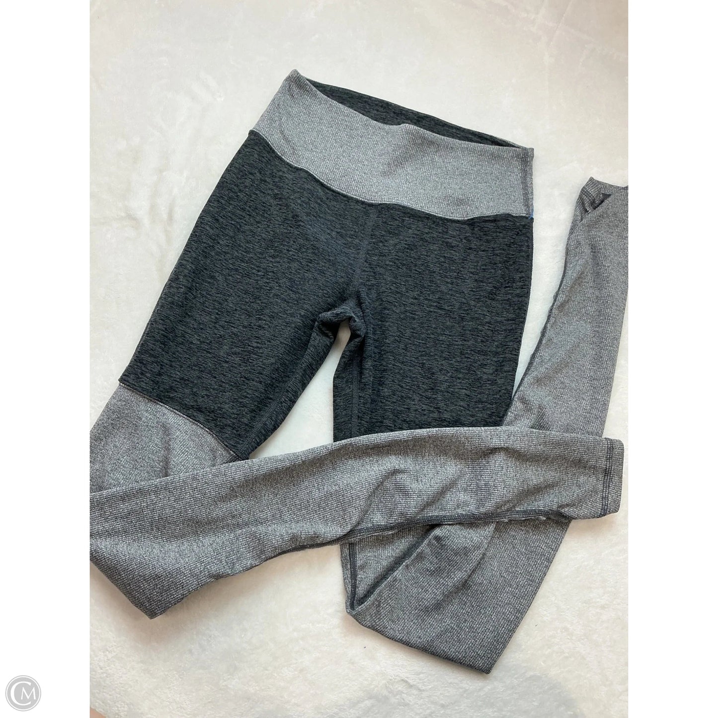 Athletic Leggings By Alo In Grey, Size: M