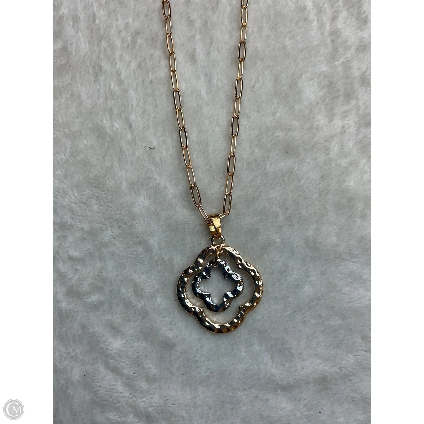 Necklace Charm By Clothes Mentor