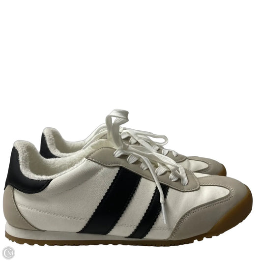 Shoes Sneakers By Dolce Vita In White, Size: 9