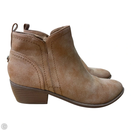 Boots Ankle Heels By Guess In Brown, Size: 7.5