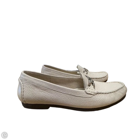 Shoes Flats By Talbots In Cream, Size: 8.5