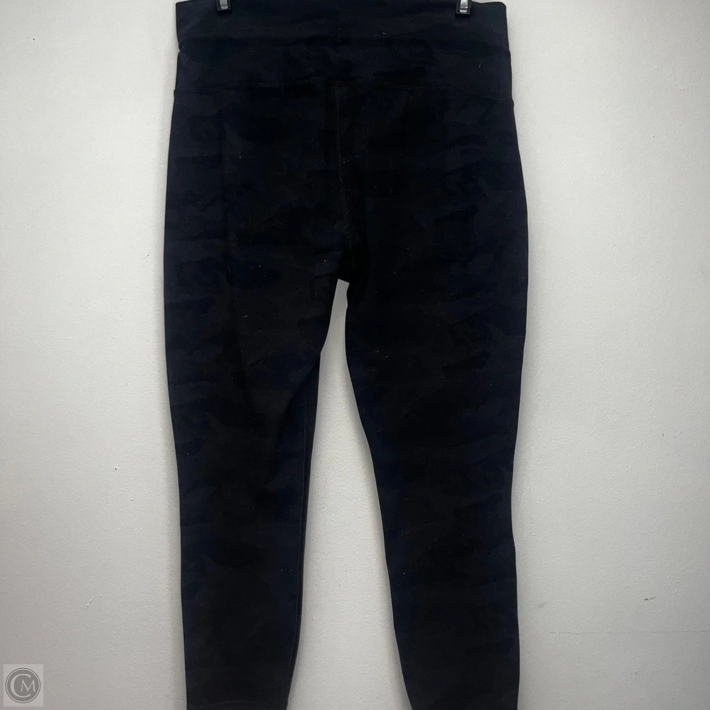 Athletic Leggings By Vuori In Camouflage Print, Size: Xl