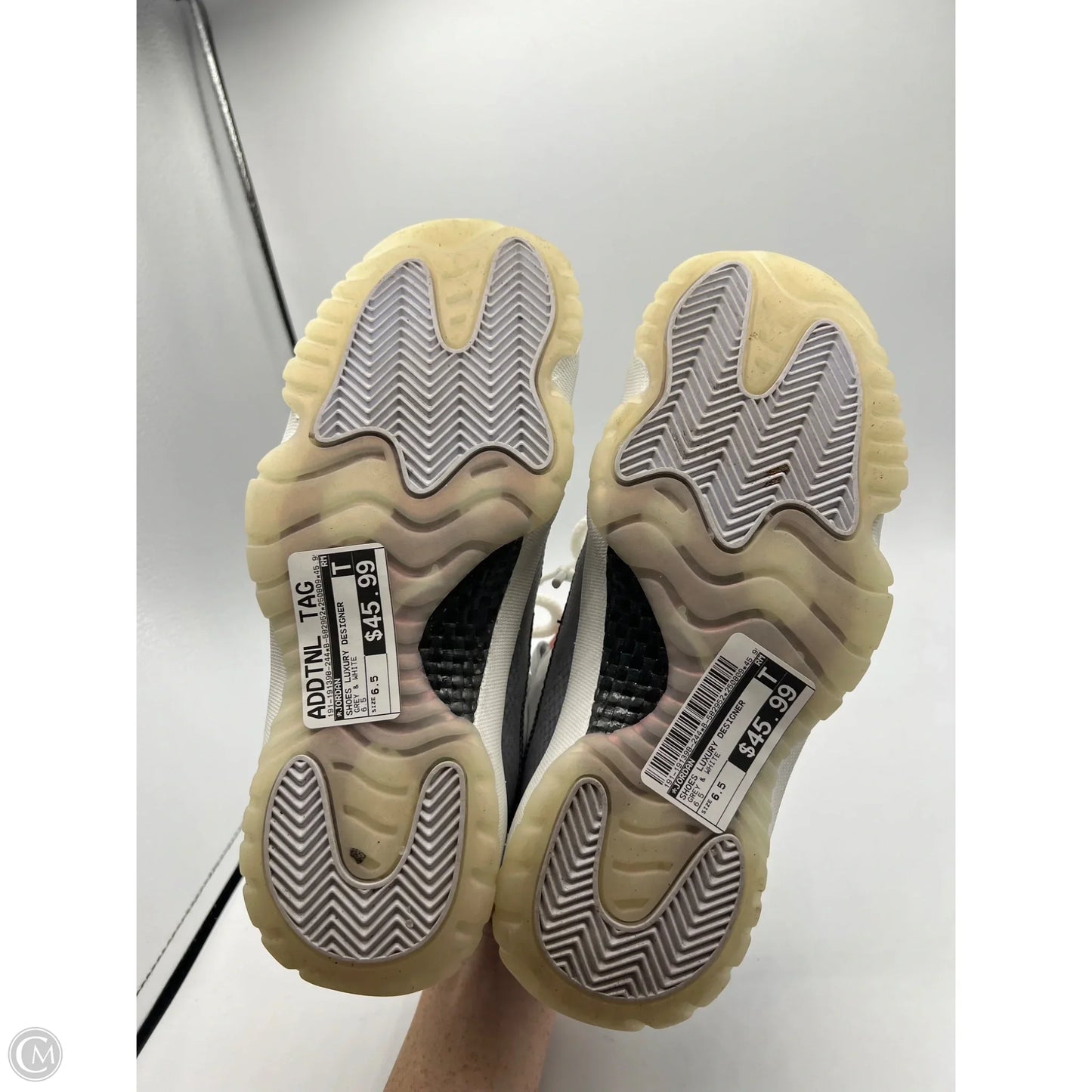 Shoes Luxury Designer By Jordan In Grey & White, Size: 6.5