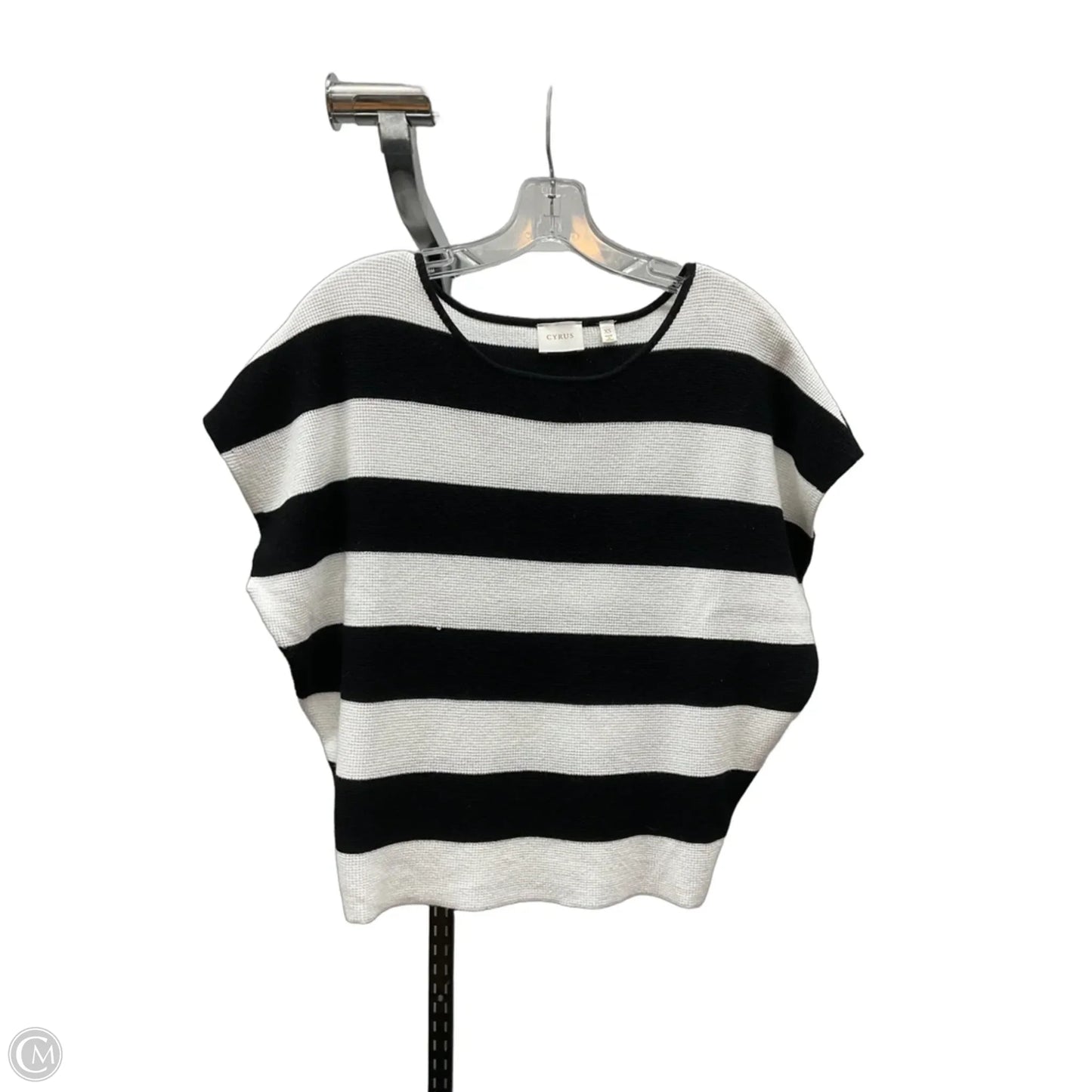 Top Sleeveless By Cyrus In Striped Pattern, Size: Xs