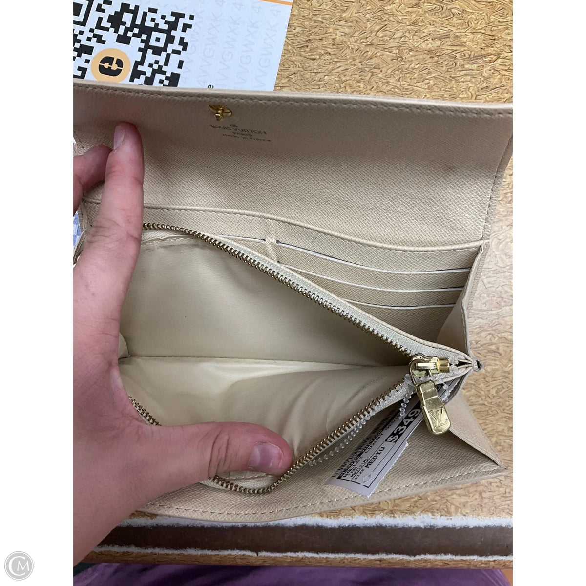 Wallet Luxury Designer By Louis Vuitton, Size: Medium