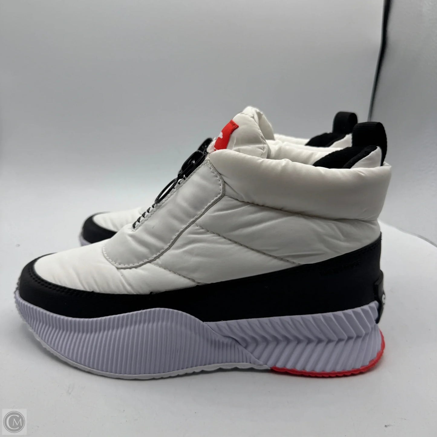 Shoes Sneakers By Sorel In White, Size: 6.5