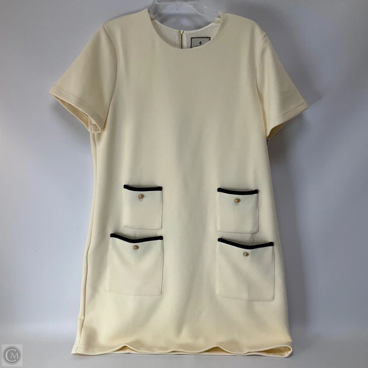 Dress Casual Short By Tuckernuck In Cream, Size: Xl