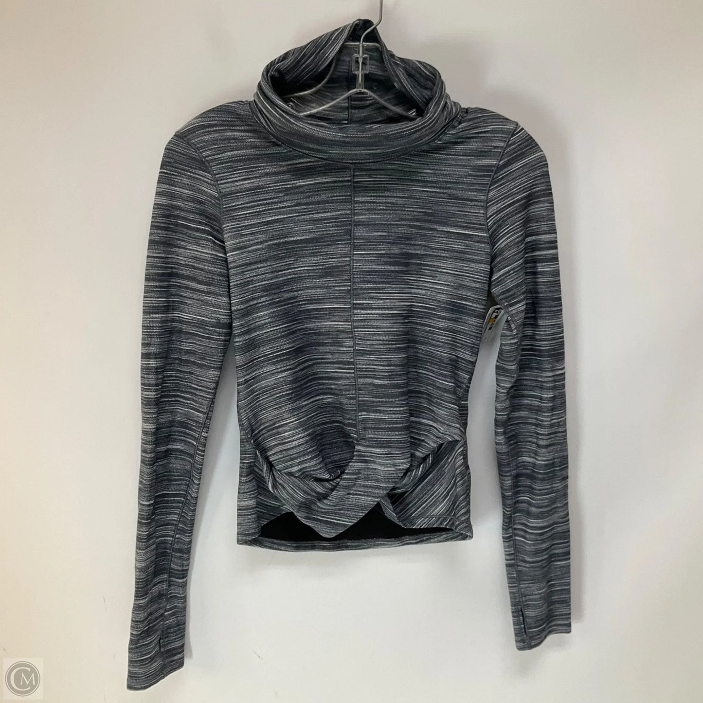 Athletic Top Long Sleeve Collar By Lululemon In Grey, Size: 6