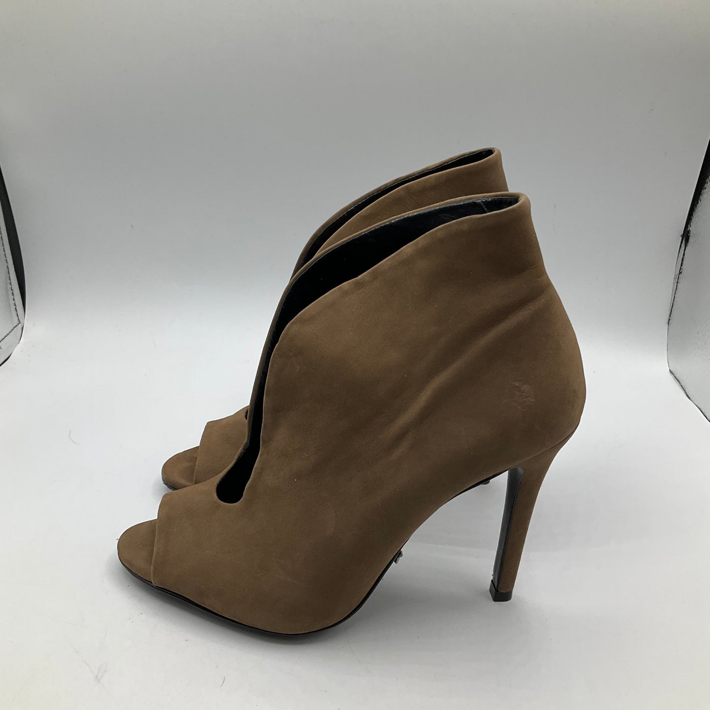 Brown Shoes Heels Stiletto Cma, Size 7