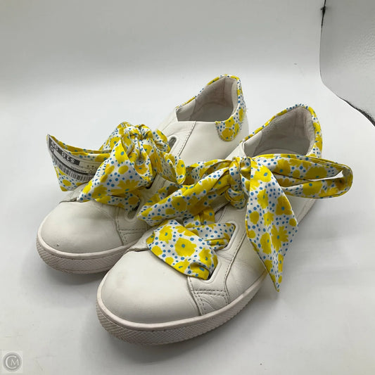 Shoes Sneakers By Cmb In White, Size: 6.5