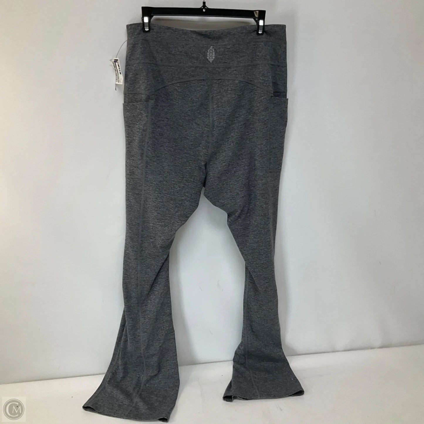 Athletic Leggings By Free People In Grey, Size: Xl