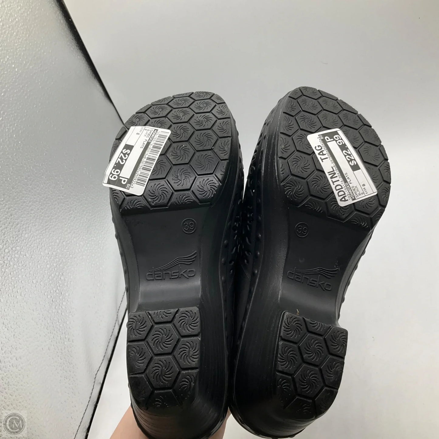 Shoes Flats By Dansko In Black, Size: 8