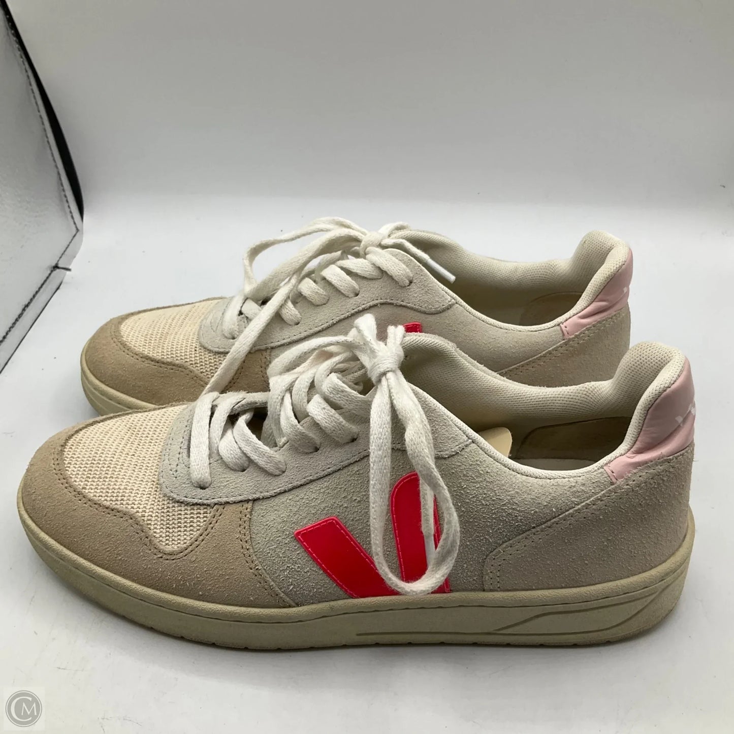 Shoes Sneakers By Veja In Beige, Size: 10