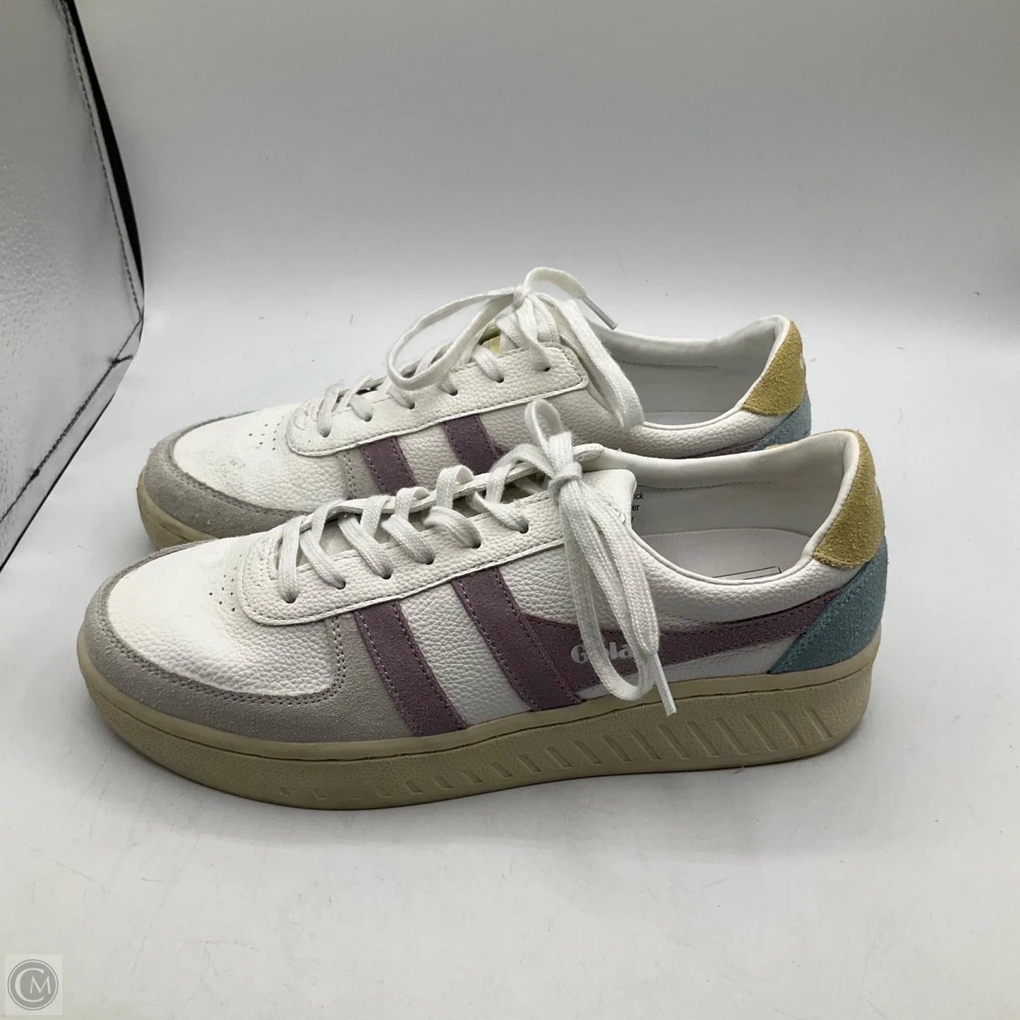 Shoes Sneakers By Gola In White, Size: 7
