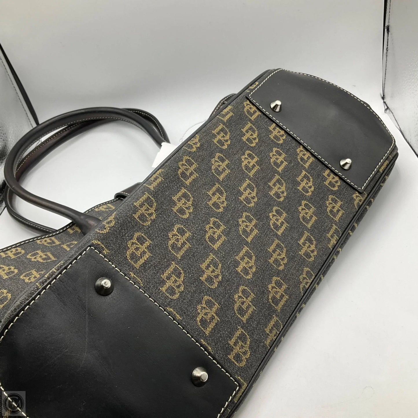 Tote Designer By Dooney And Bourke, Size: Medium