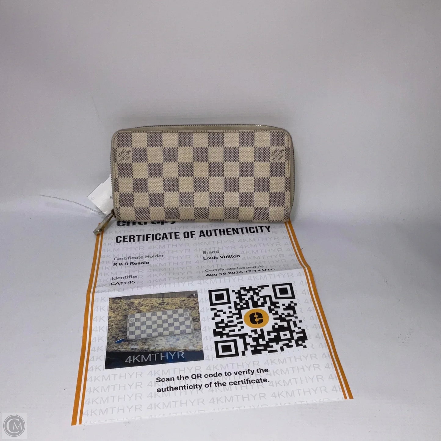 Wallet Luxury Designer By Louis Vuitton, Size: Medium