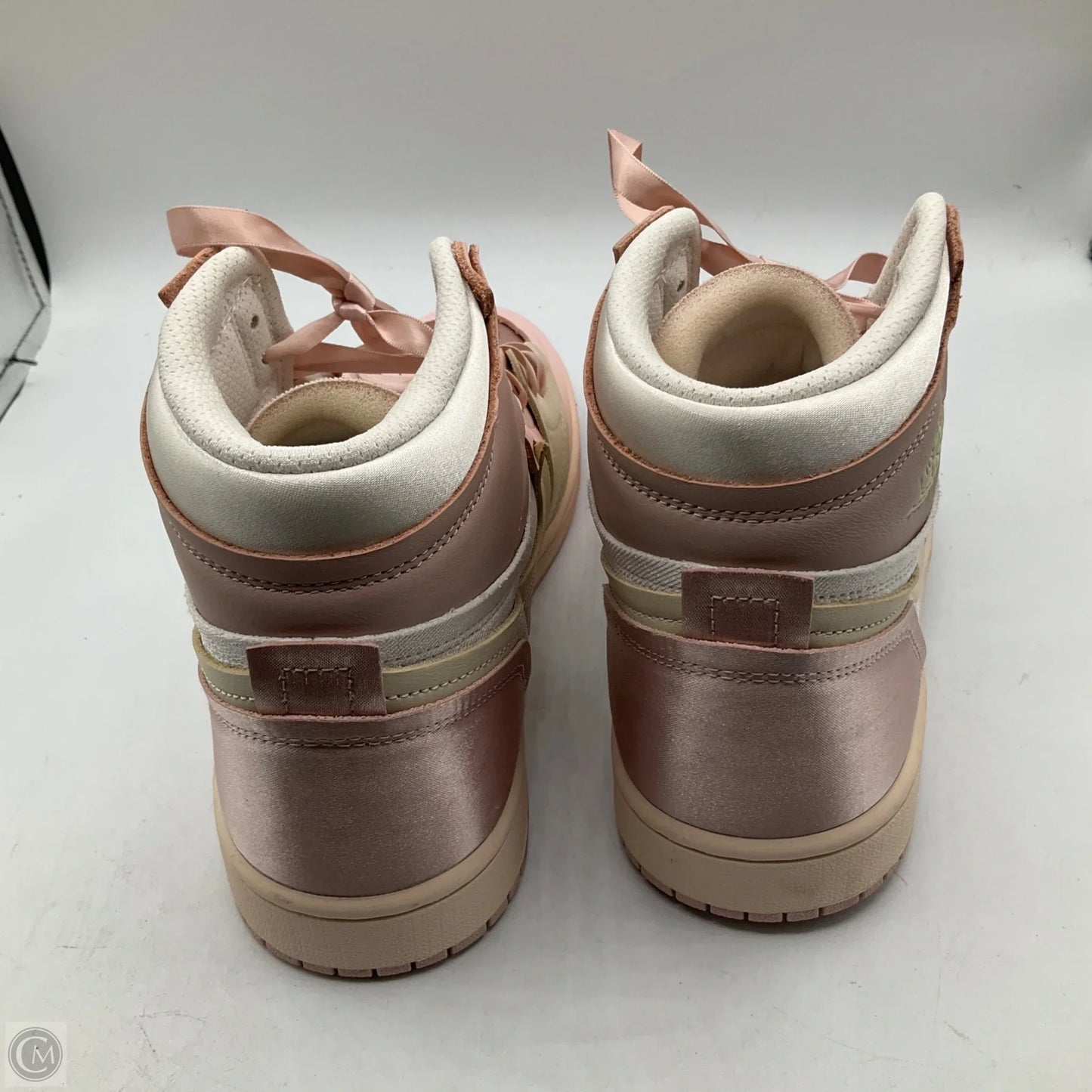 Shoes Sneakers By Nike In Pink & White, Size: 9