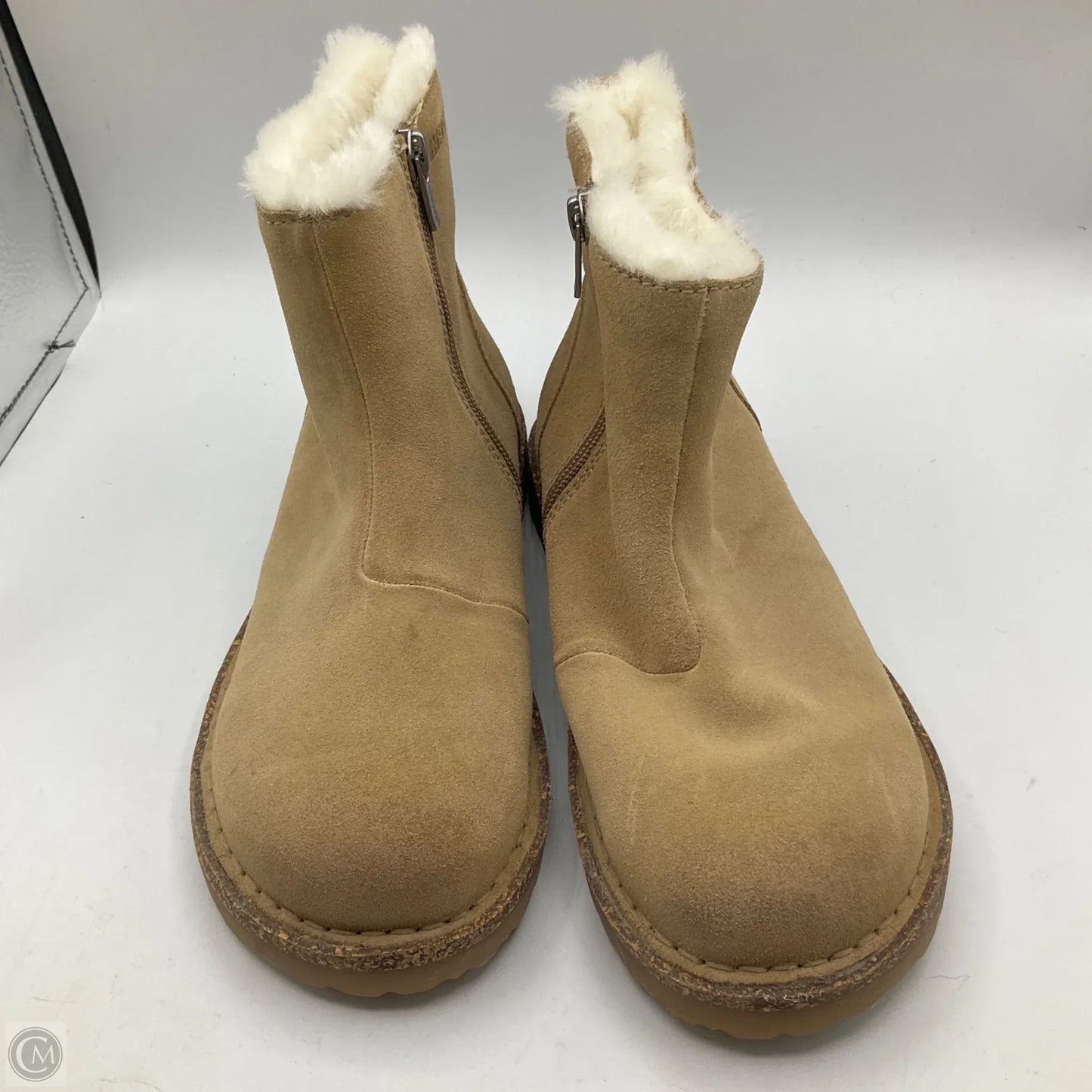 Shoes Flats By Birkenstock In Tan, Size: 5