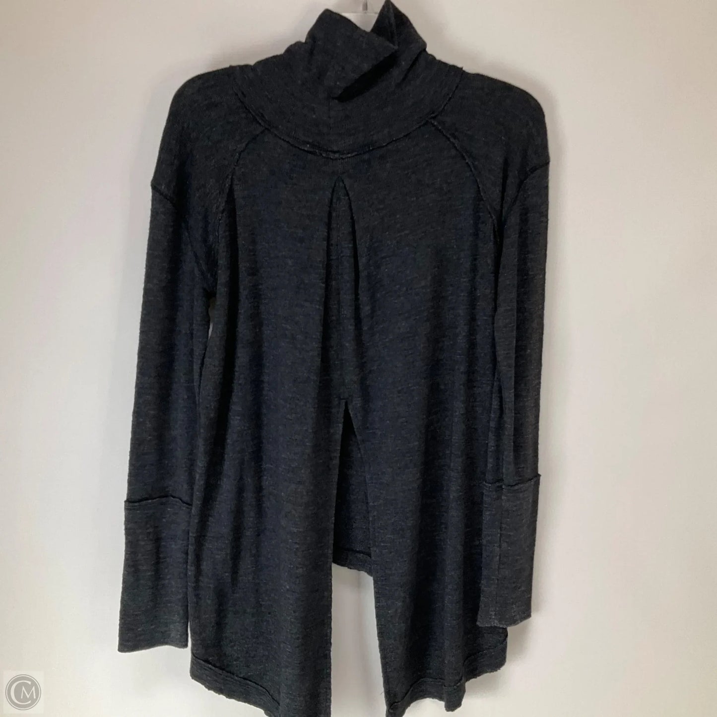 Top Long Sleeve By We The Free In Grey, Size: M