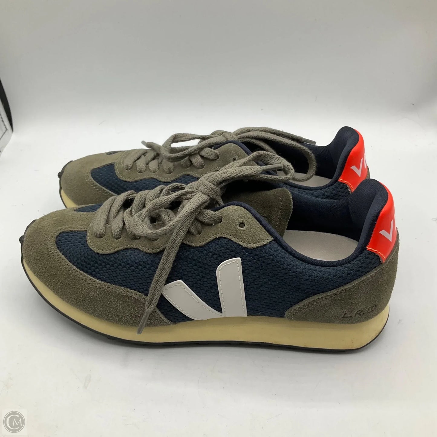 Shoes Sneakers By Veja In Blue & Grey, Size: 7