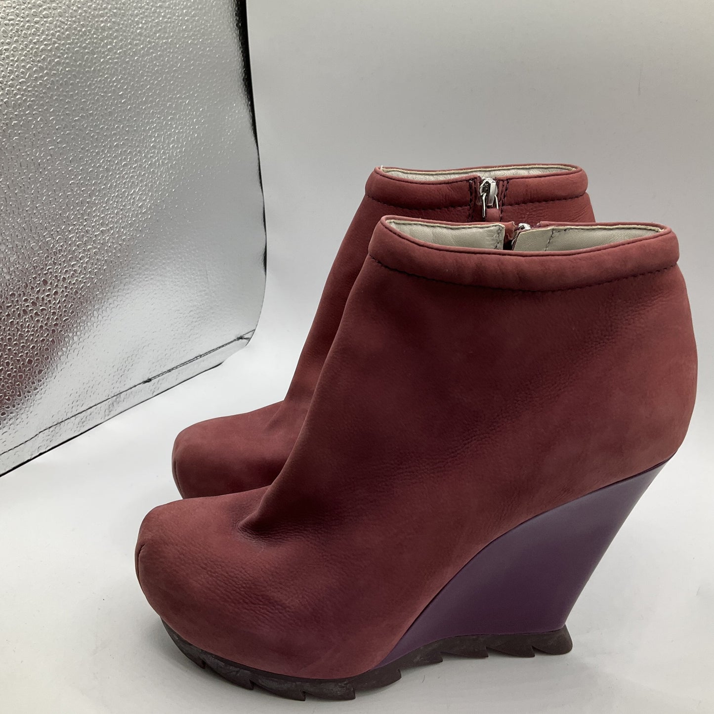 Boots Ankle Heels By Cma  Size: 9.5