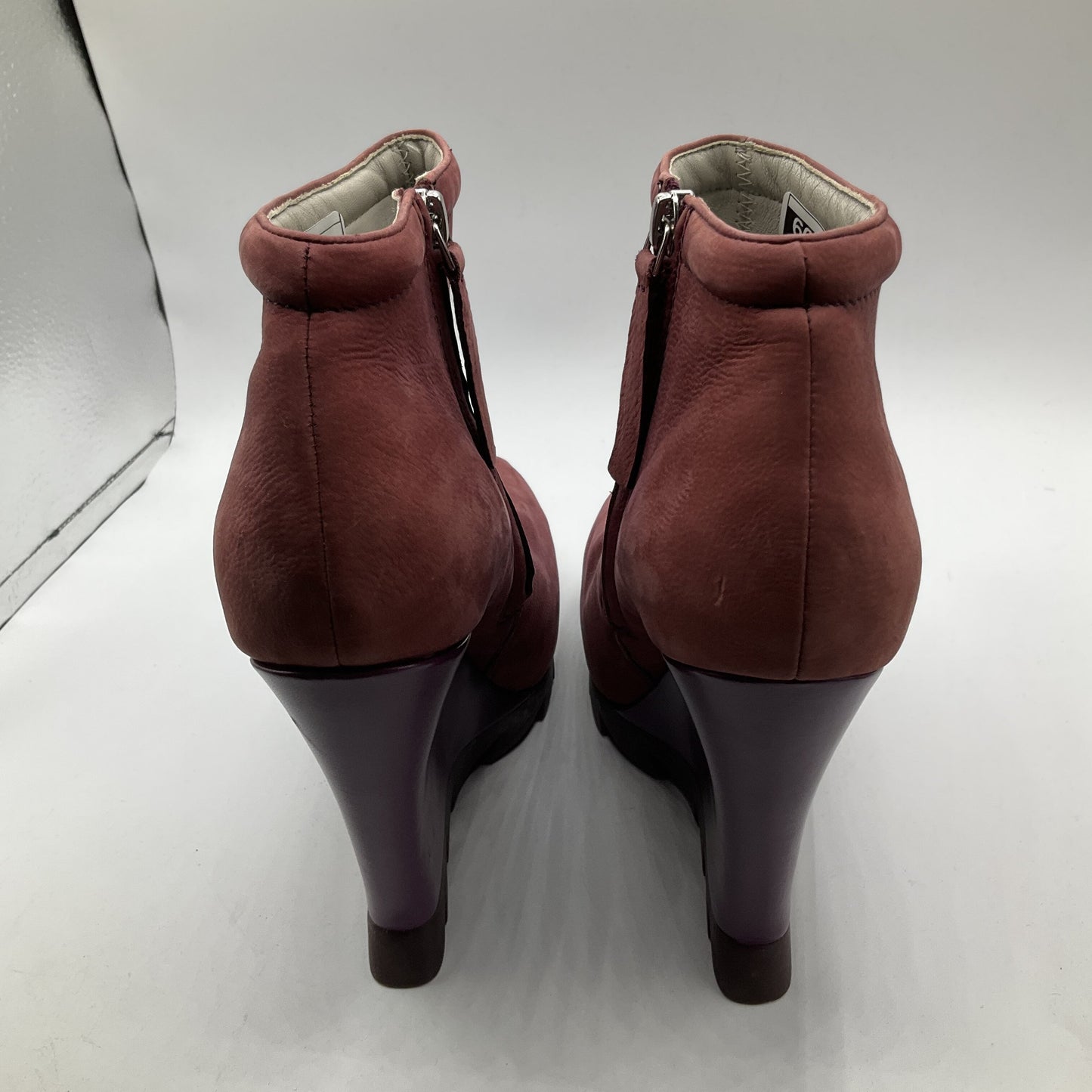 Boots Ankle Heels By Cma  Size: 9.5